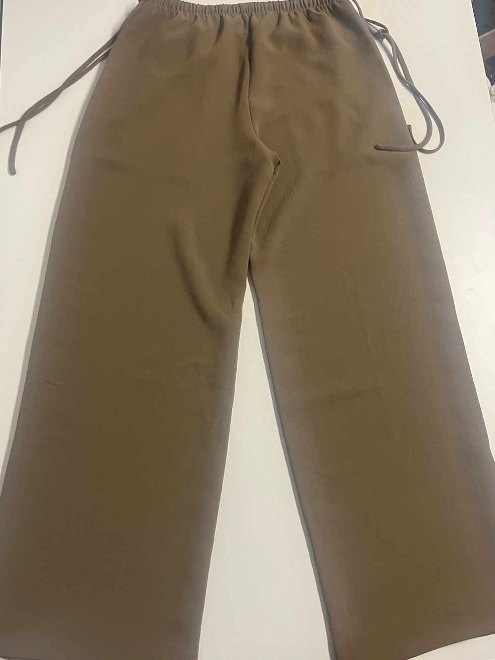 Aritzia Artisan Wide-Leg Drawstring Pants in Khaki Brown-NWOT - Picture 4 of 4